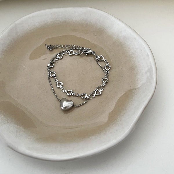 $1 reserve Gorgeous love heart design alloy bracelet brand new Carousel 2