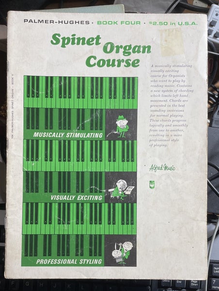 Palmer-Hughes Spinet Organ Course Book Four Carousel 1