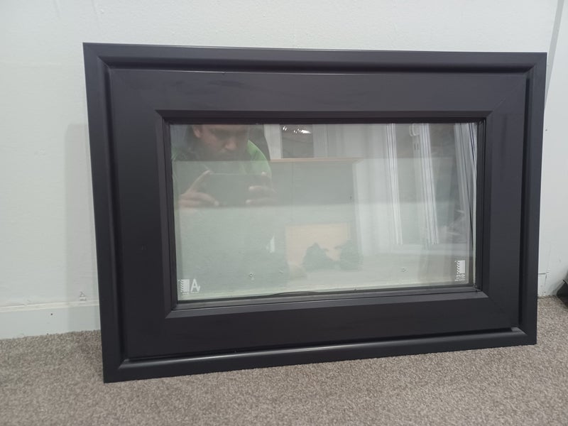 *NEW BLACK ALUMINIUM DOUBLE GLAZED WINDOW:400HX600W Carousel 1