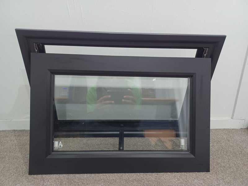 *NEW BLACK ALUMINIUM DOUBLE GLAZED WINDOW:400HX600W Carousel 2