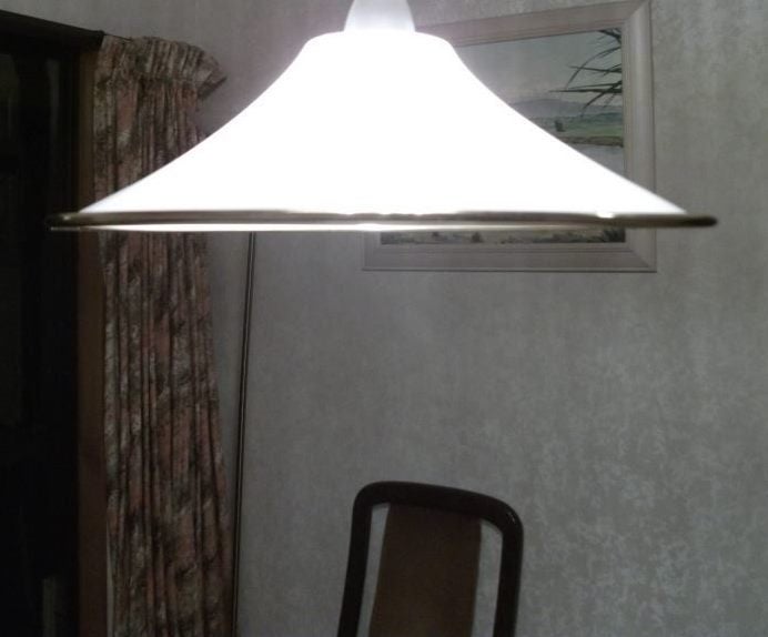 10 Medium 290mm acrylic white shades gd trim Carousel 1