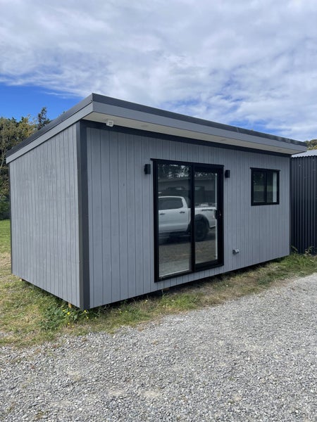 6 x 3 Portable building / Sleepout Carousel 2