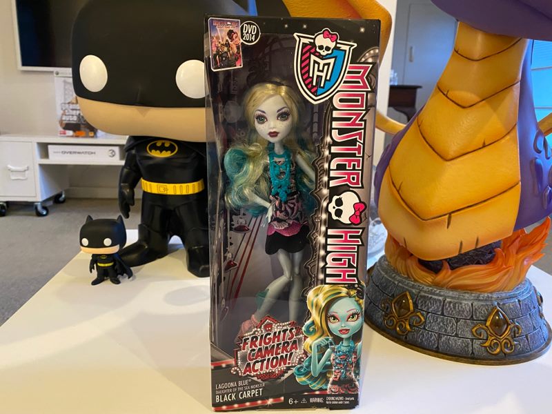Monster High Lagoona Blue Black Carpet - Frights Camera Action Carousel 1