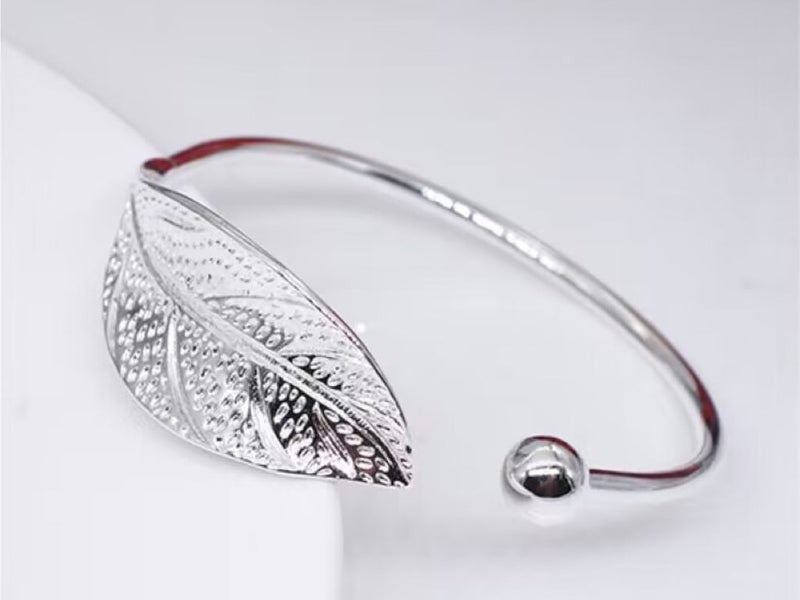Leaves Bracelet Silver Plated Carousel 1