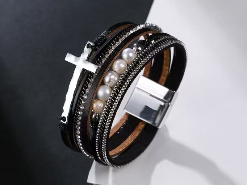 Leather Bracelet Carousel 2