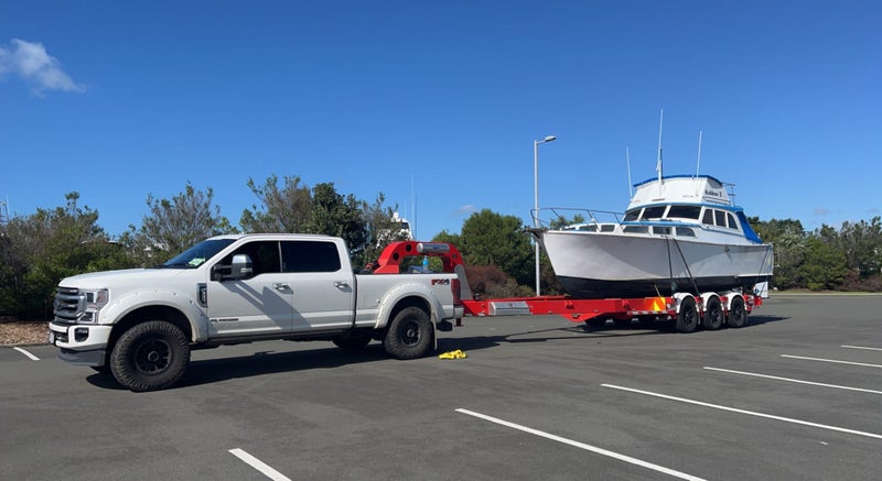 Jay’s Towing. Tiny houses and Boat haulage Carousel 1
