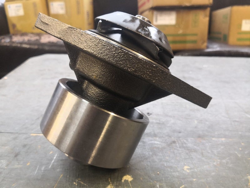 Water Pump for Komatsu PC120 with 4D102 Engine Part no: 6735-62-1500 Carousel 8