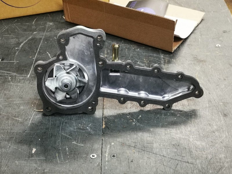Water Pump for Komatsu PC56-7 with 4D87 engine Part no: KT16730-7303-2 Carousel 10