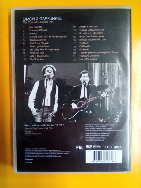Simon & Garfunkel - The Concert In Central Park DVD Carousel 2