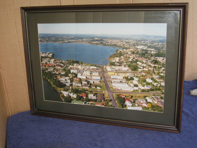 Tauranga Township photo pic Burrows / 15th Ave ?? Carousel 1