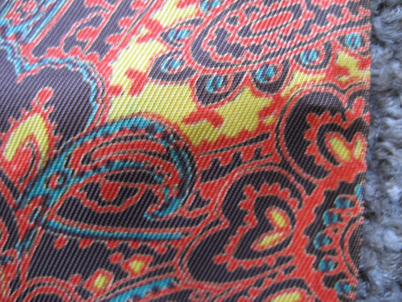 SILK SATIN SEWING FABRIC Abstract Paisley MATERIAL 90cm x 3.2m Carousel 6