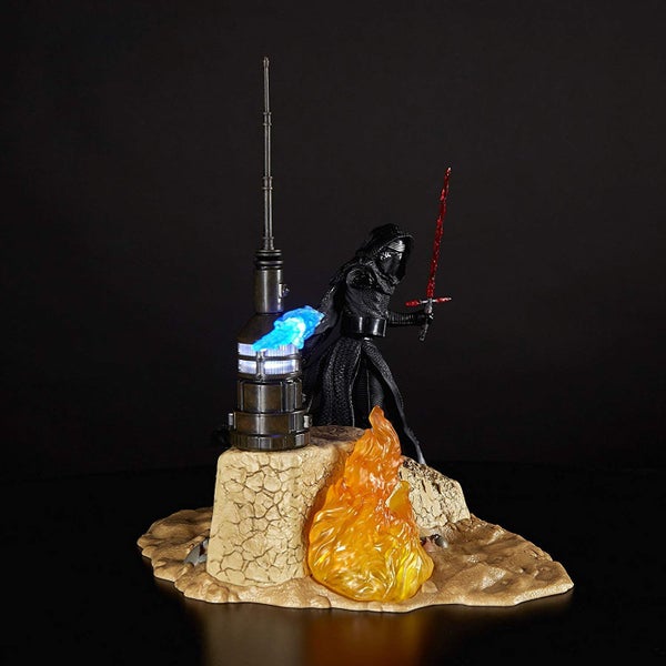 Star Wars Black Series Centerpiece - Kylo Ren with Display Base Diorama Carousel 6