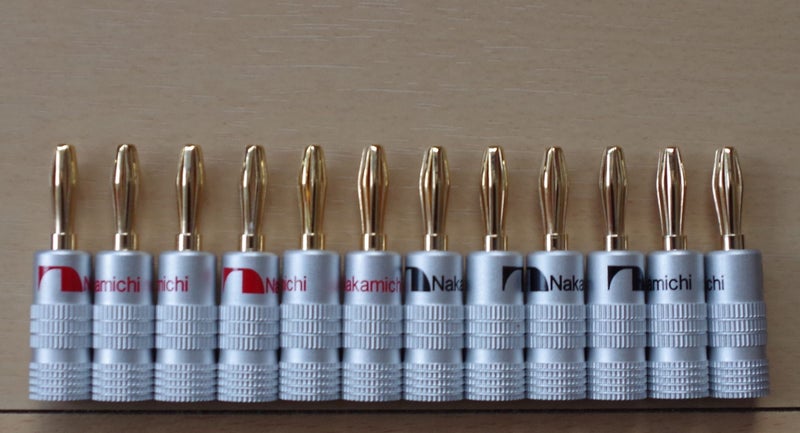 Banana plugs Nakamichi x 14 plus Right angle plugs X 6 Carousel 1