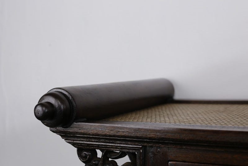 130 x 84 cm Rattan Hallway Unit With Hand Carving Carousel 6