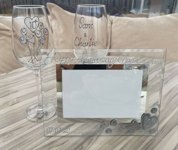 Personalised 10th Wedding Anniversary Wine: Glasses and Frame Gift Set (Flower) Carousel 1