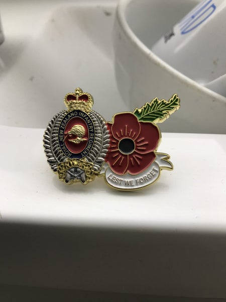 RNZIR poppy badge Carousel 1