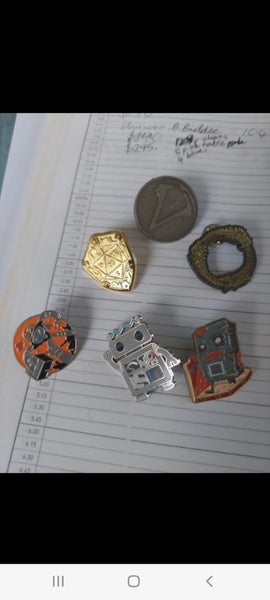 BULK LOT BADGES /PINS Carousel 1
