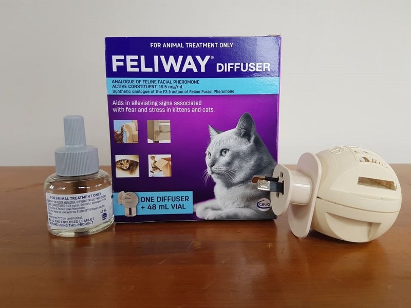 FELIWAY DIFFUSER includes 1 x 48ml vial Carousel 1
