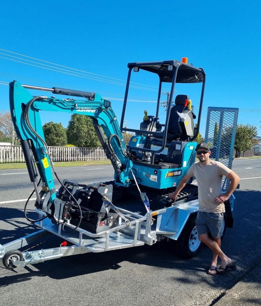 Sunward SWE18UF Trailer package Carousel 2