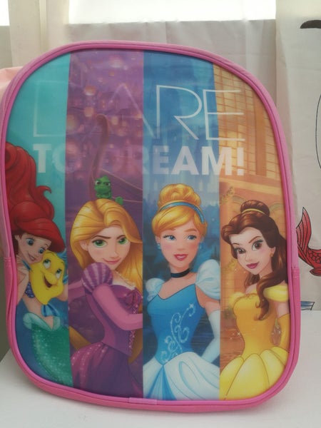 Backpack Carousel 1