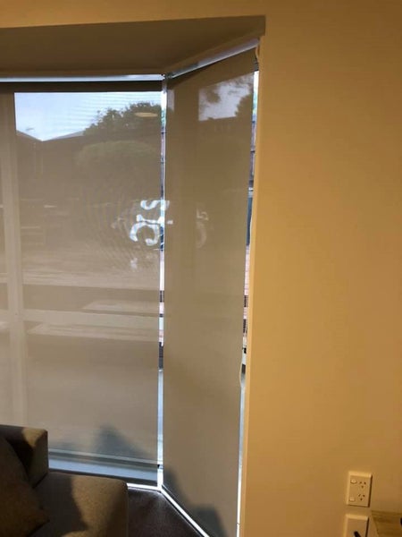 Sunscreen Roller Blinds - custom made - speedy delivery Carousel 12