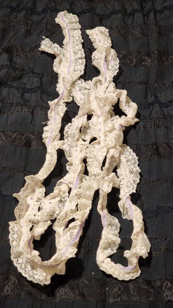 Cream lace with purple ribbon running through 5cm wide x 2.8meters Carousel 1