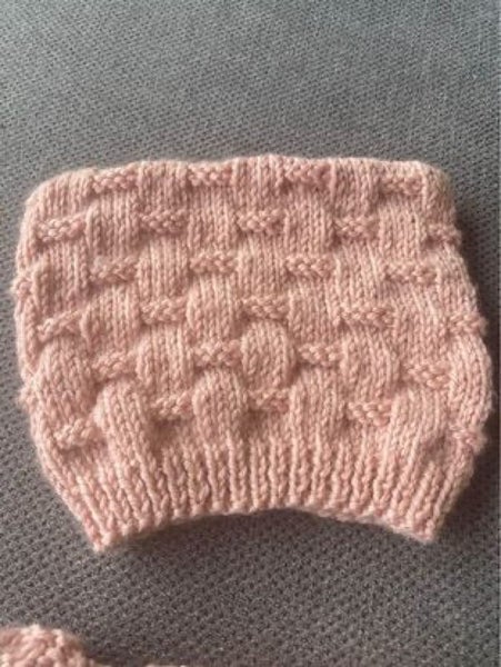 Merino pink hat/vest set size newborn Carousel 2