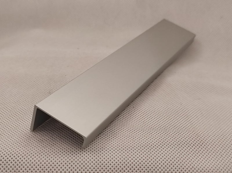 Edge Pull Straight Matt Silver - 200mm Carousel 1