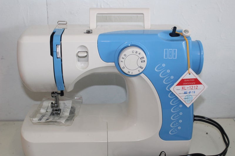 SEWING MACHINE with WALKING FOOT SPECIAL 20 % OFF Carousel 1