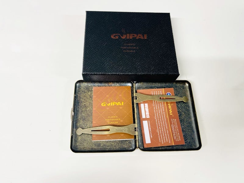 Metal Fashionable Cigarette Box (9cm x 8cm x 1.5cm) Carousel 3
