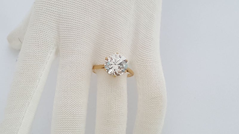 Vintage Huge 18ct Solid Gold 4.6 CT Clear Rock Crystal Solitaire Statement Ring Carousel 7