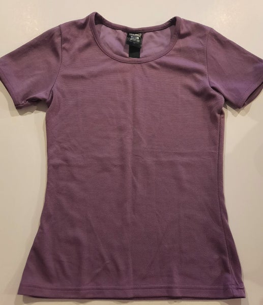 Kathmandu Altica Tshirt - Size 10 x Carousel 1