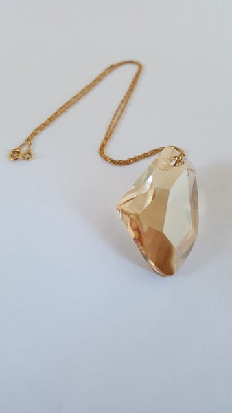 Gorgeous 9ct Gold Huge Abstract Champagne Crystal Pendant Necklace Carousel 2