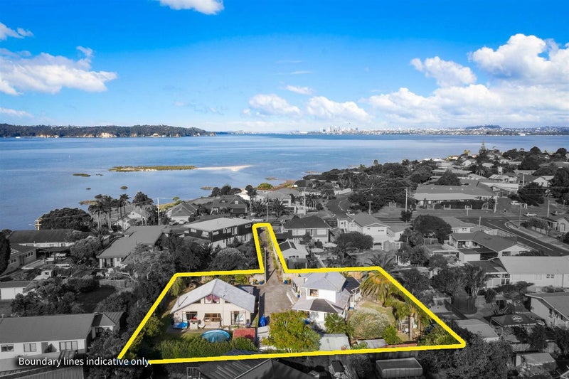 113 & 113A Beach Road, Te Atatu Peninsula, Waitakere City, Auckland