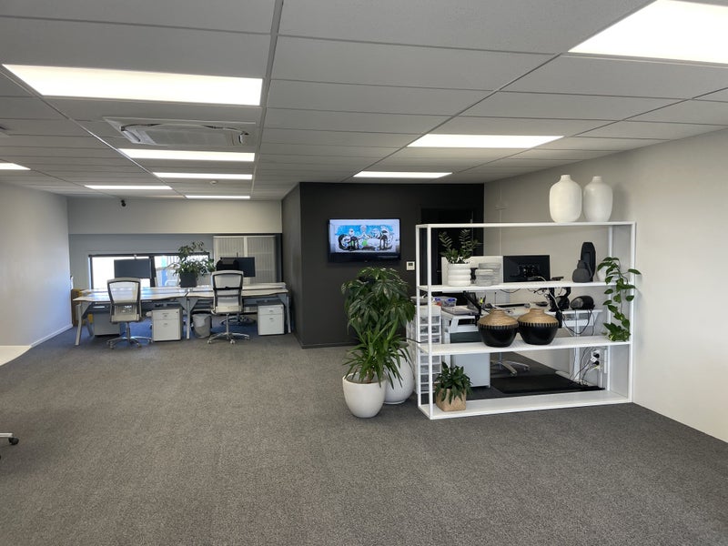 Coworking Desks in Ferrymead, No Long Lease Carousel 2