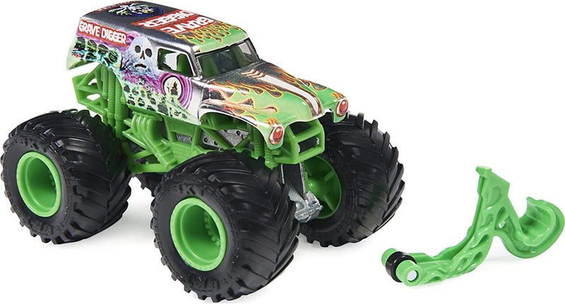 Monster Jam 1:64 Scale Series 21: Silver Chrome Grave Digger Monster Truck Carousel 4