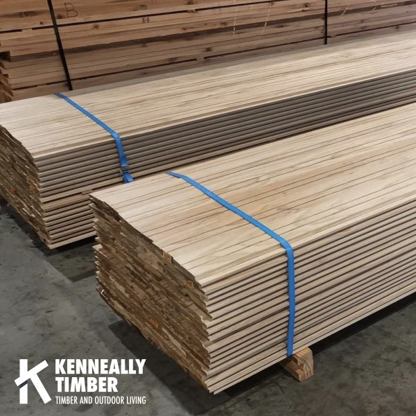 135x19mm RADIATA H3.2 TREATED VERTICAL SHIPLAP WEATHERBOARD Carousel 2