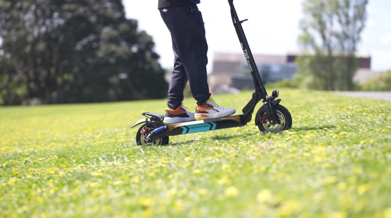 electric scooter63002989175938112