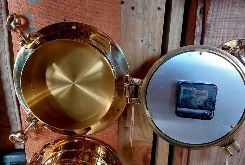 Brass Porthole Clock 9" [18941] Carousel 2
