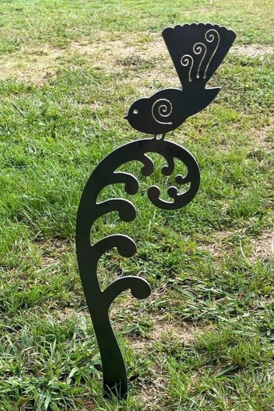 Fantail Koru on Frond Carousel 1