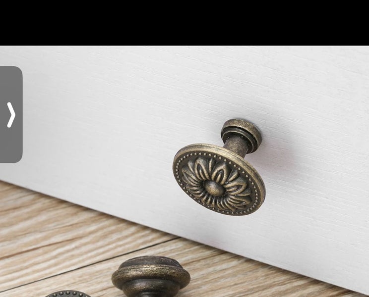 Medium Vintage Dark Bronze look furniture knob 31mm Carousel 1