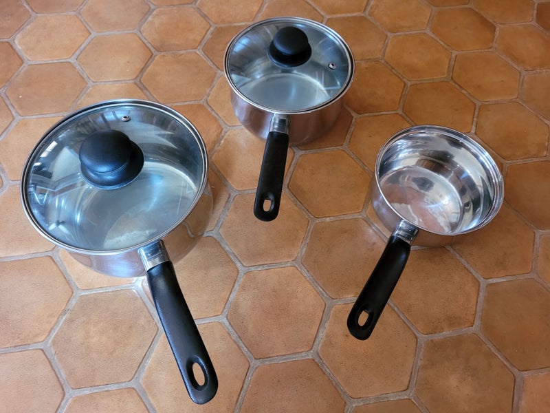 3 piece saucepan set Carousel 1