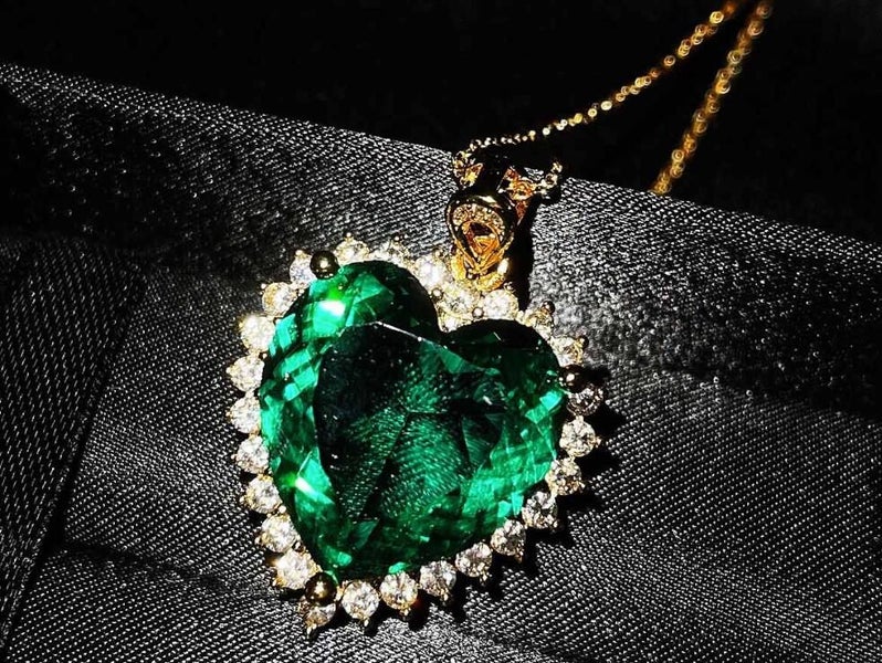Heart Necklace CZ Emerald Carousel 1