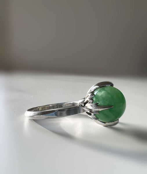 Antique Platinum Green Natural 10.5mm Jade Round Bead Orb Claw Set Ring Carousel 2