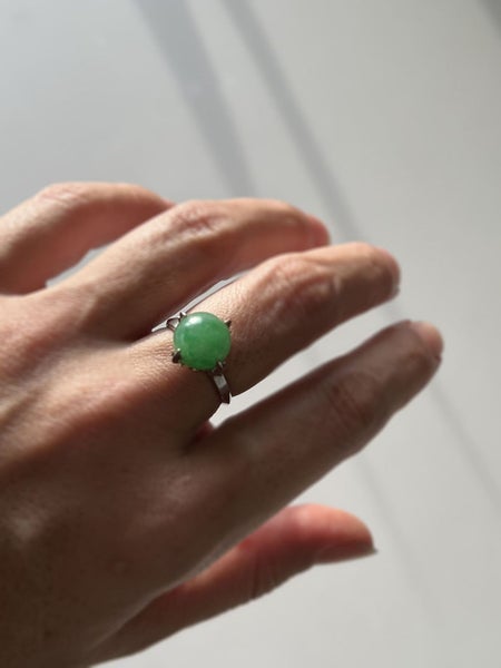 Antique Platinum Green Natural 10.5mm Jade Round Bead Orb Claw Set Ring Carousel 10