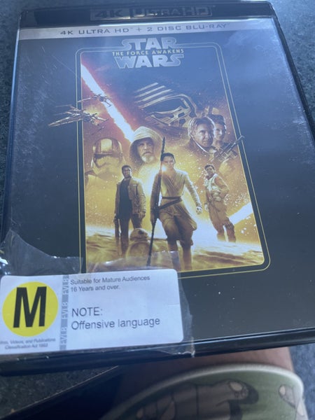Star Wars VII: The Force Awakens (4K UHD / Blu-ray) Carousel 1