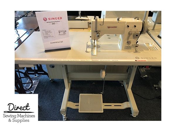 Singer Zig Zag Industrial Plain Sewing Machine - NEW Carousel 2