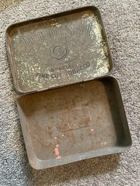 Antique tobacco tin Carousel 2