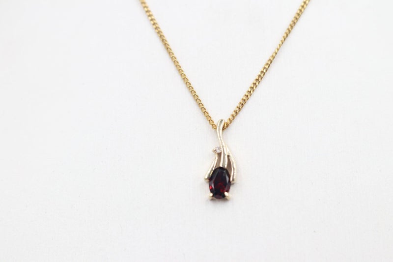 9ct Gold Set Genuine Garnet Pendent Carousel 5