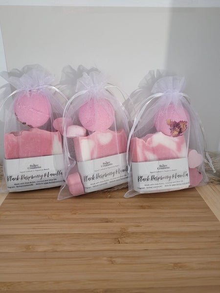 Bath Bomb Gift Packs Carousel 1